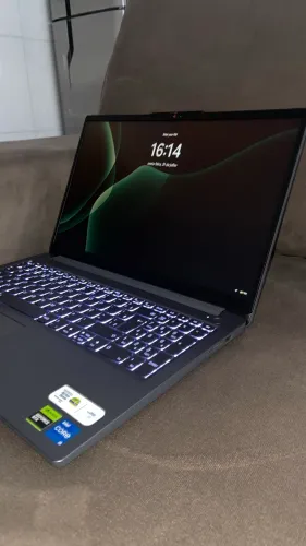 Notebook Gamer Lenovo LOQ E Core i5-12450HX, 8GB, 512GB SSD, RTX 3050 6GB, 15.6" 144Hz