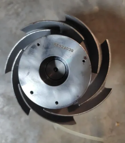 bomba d'água de alto fluxo original John Deere aplicável em vários equipamentos.