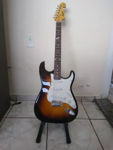 Guitarra Elétrica Menphis Estado Nova