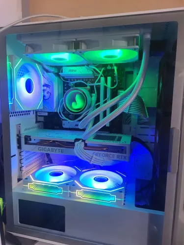 PC AM5 Ryzen 7 7700+ 32GB DDR5 + 4060 WI-FI Bluetooth