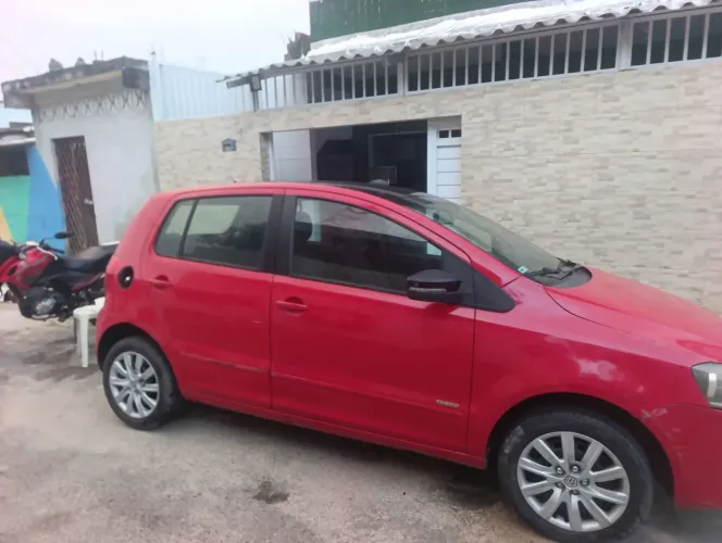 Volkswagen Fox 1.0 MI Total Flex 8V 5P 2014