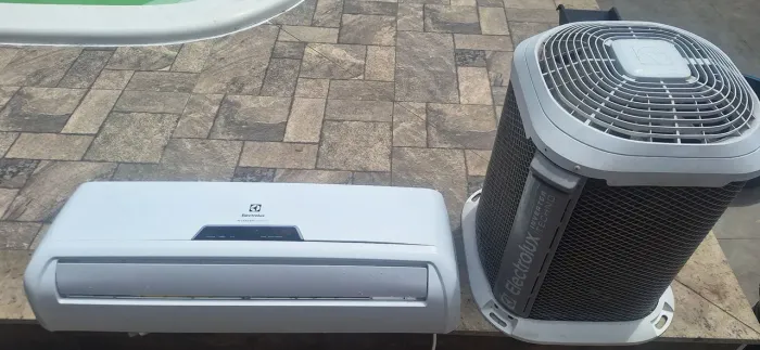 Vende-se Ar condicionado Electrolux