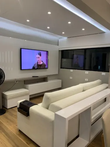 MP- Luxuoso, 02 Quartos + Dependencia Totalmente Mobiliado!