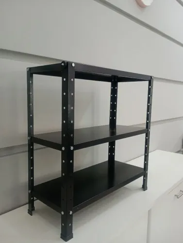 Divisória de aço 3 prateleiras