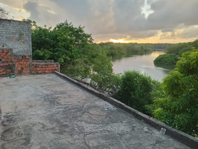 Vendo terreno com vista para o mar