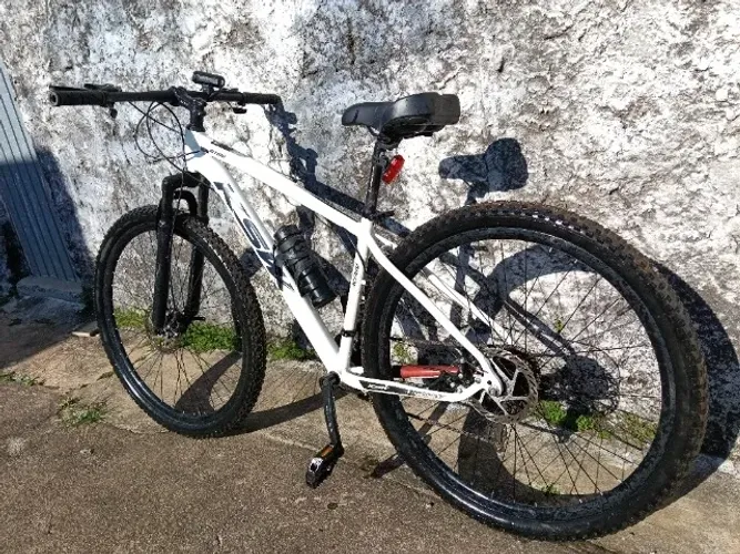 Bicicleta aro 29 freio a disco