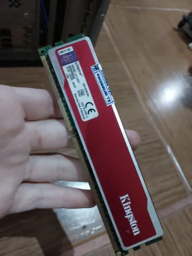 Duas memórias ram Kingston 12 gb as duas juntas (NOVO) aceito ofertas!