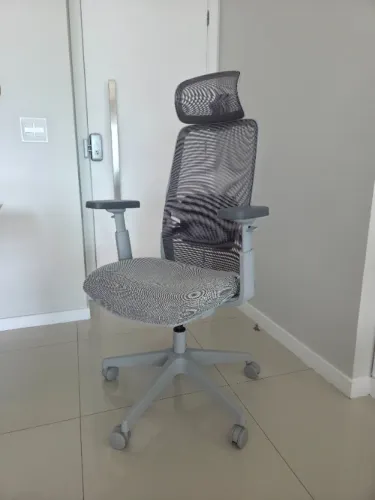 Cadeira de escritório Tok Stok Mindset Alta Nova