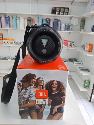Vendo caixa JBL Xtreme 4 original completo carregador original