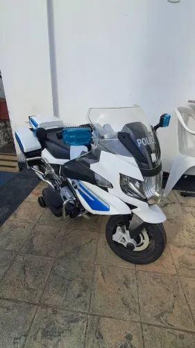 Moto elétrica infantil