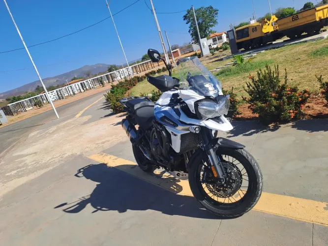 Moto de bastante procedência abaixo da tabela vendo ou troco