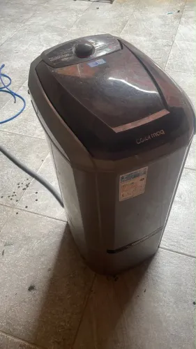 Máquina de lava roupa