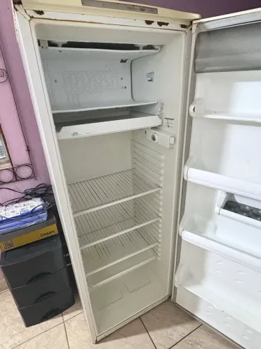 Geladeira cônsul 340 litros