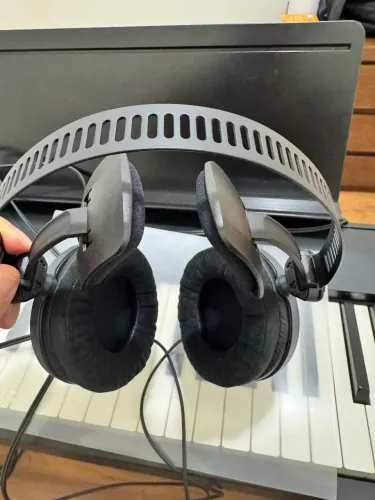 Fone Audio-Technica ATH-R70x Profissional Open Back - Estado de Novo