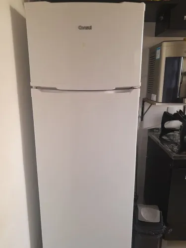 Geladeira semi nova