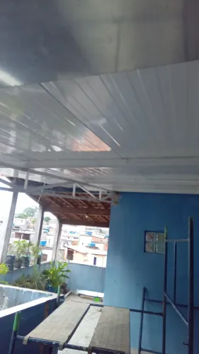 Casa 3 dormitórios 1 suíte.