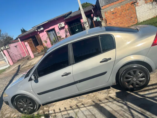 Renault Megane Sedan Expression Hi-flex 1.6 16V 2011