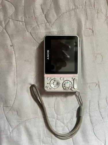 Sony Cyber-shot DSC-S730