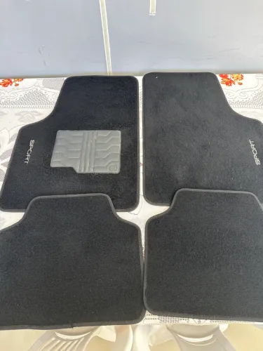 Vendo tapetes tipo carpetes para auto