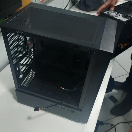 Gabinete s/tampa lateral gamer
