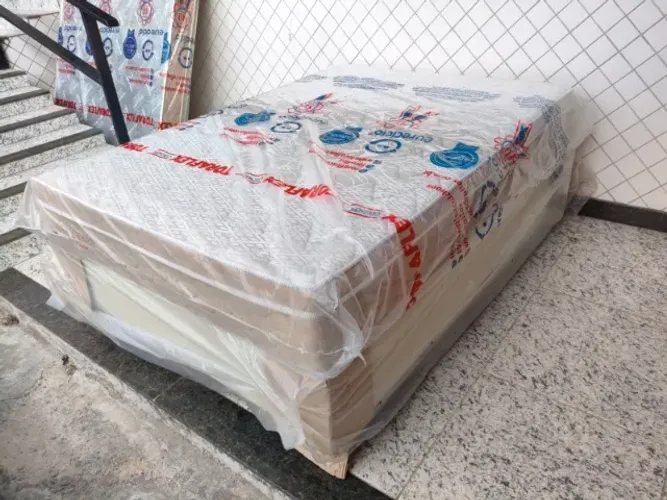 Cama box com Colchão Casal Molas ensacadas novo,sem uso Aceito cartão e entrego!