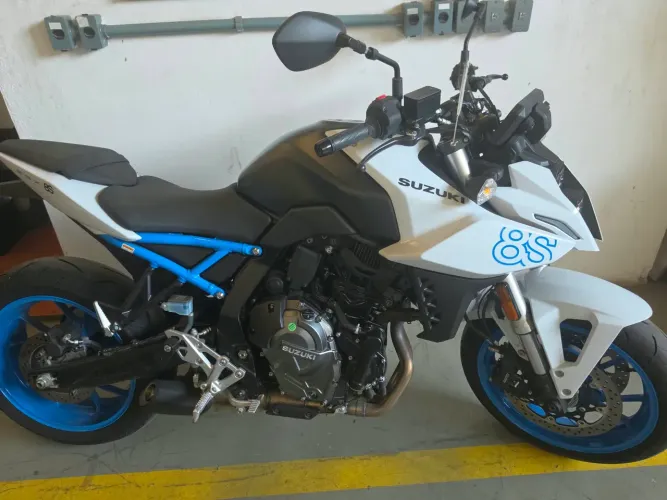 SusukiGSX 8S 800CC 2025 ZERO