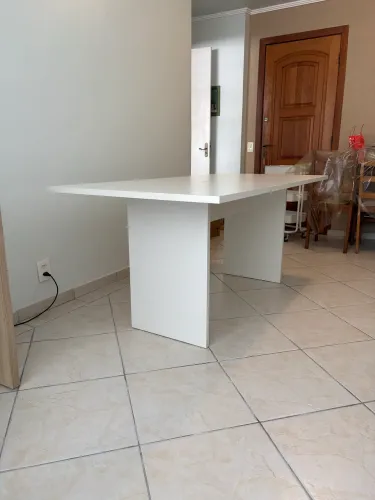 Mesa branca Tok&Stok