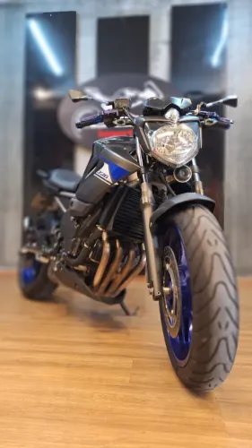 Yamaha - XJ6 N - 2015