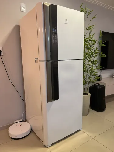 Geladeira Electrolux 431L inverter