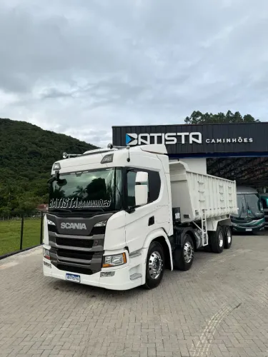 Scania P360 8x2 2021 - Caçamba BRAZIl de 25m3