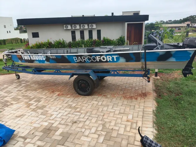 Barco de alumínio 6 metros