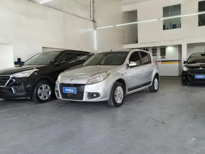 Renault Sandero Privilège Hi-flex 1.6 16V 5P AUT 2012