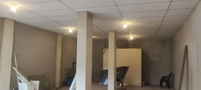 ALUGO LOJÃO NA ESTR. DA MATRIZ