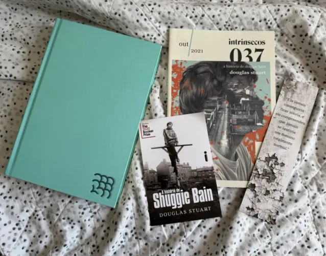 Livro a História de Shuggie Bain clube intrínsecos