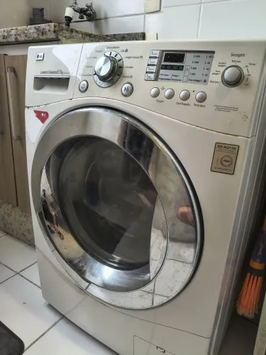 Lava e Seca LG com defeito/ p DOAÇÃO