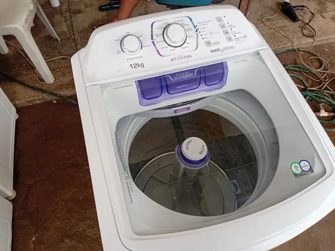 Máquina de lavar Electrolux 12kg