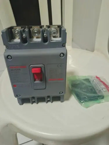 PRA VENDER LOGO:iDisjuntor Tripolar Steck Sdjs200 3p 200a 35ka/415v