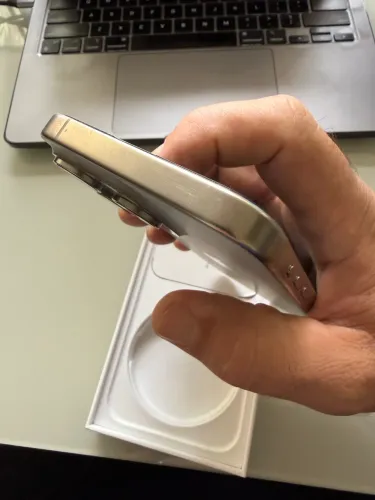 iPhone 16 pro Max 512