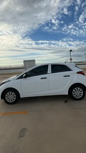 Hyundai HB20 Unique 1.0 Flex 12V Mec. 2019