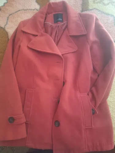 Casaco de lã feminino na cor Telha lindo tamanho G