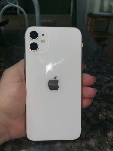 iPhone 11 branco 64 