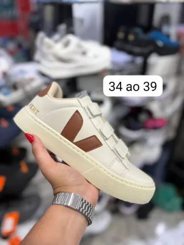 Tênis Feminino Vert com Velcro Premium 