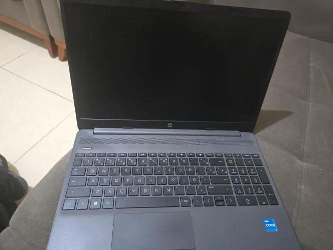 HP 256R-G9 Intel Core i3 8GB 256GB SSD