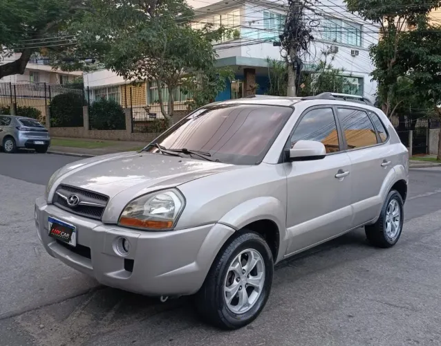 Hyundai Tucson 2.0 16V Aut. 2012