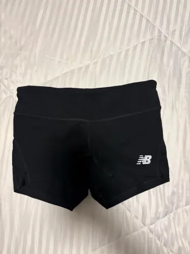 ? Shorts New Balance original - Tamanho P