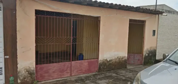 Casa nova a venda
