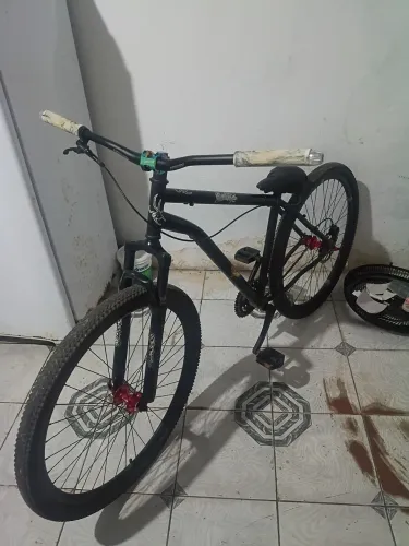 Bike aro 29 freio hidráulico cubo barulhento mesinh curta camaleão faço troca numa absolut