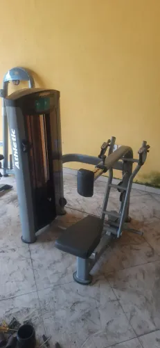 Remada sentada atletic profissional valor 9 mil