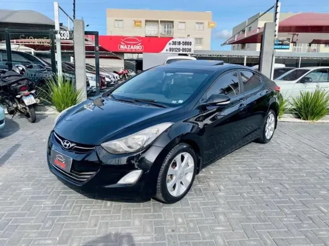 Hyundai Elantra GLS 1.8 16V Aut. 2013