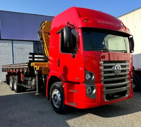 Vw 24-250 2011 6x2 com munck particular 